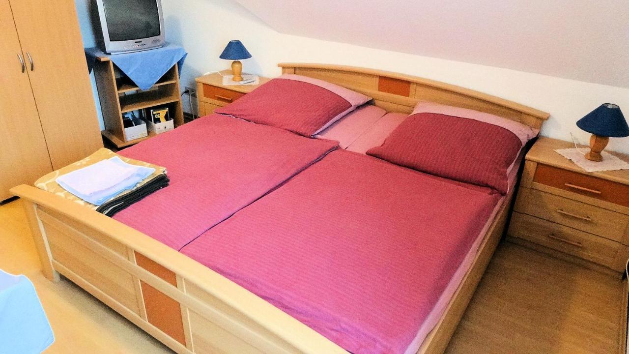 Charmantes Apartment In Mittelfeld ฮันโนเวอร์ ภายนอก รูปภาพ