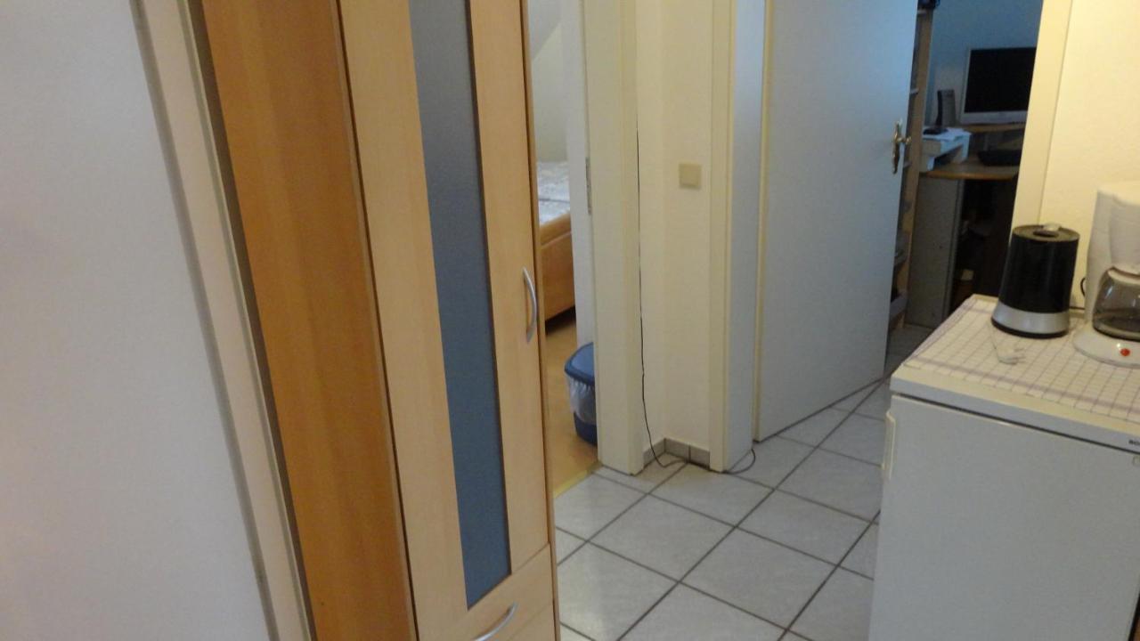 Charmantes Apartment In Mittelfeld ฮันโนเวอร์ ภายนอก รูปภาพ